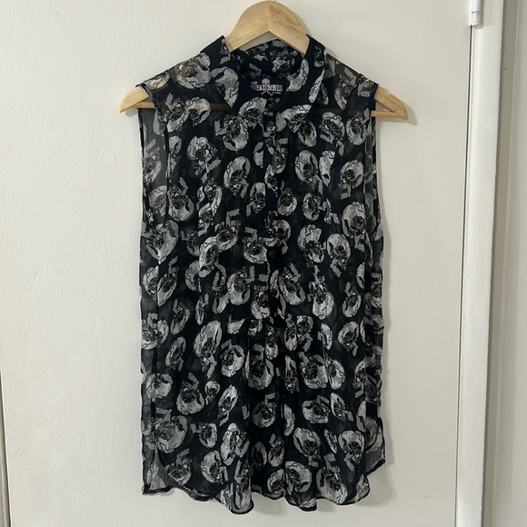 Royal Bones Tops - Royal Bones by Daang Black Skulls Sheer Top Sz XL